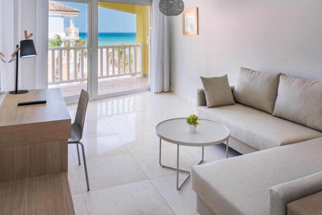 Mediterraneo Bay Hotel & Resort โรเกตัสเดมาร์ ภายนอก รูปภาพ